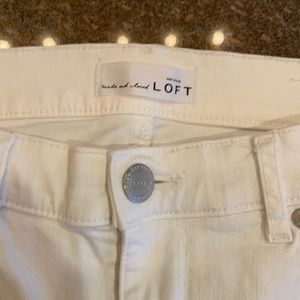 Ann Taylor loft modern skinny white jeans 28/6